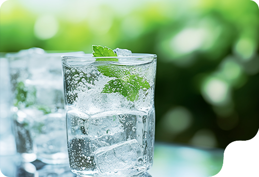 사무실에서 물을 마시는 방법: 이점, 팁 및 모범 사례